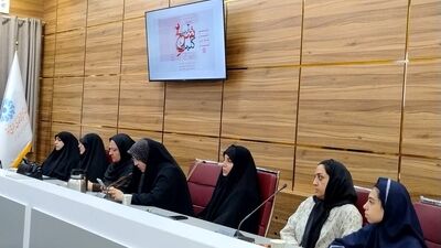 برگزاری محفل ادبی «آیین سرخ کلمات» با حضور بانوان شاعر البرزی