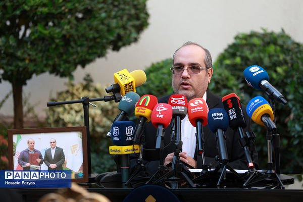 نشست خبری همایش ملی دانش‌آموزی شصت‌وسومین سال جایزه البرز، نوبل ایرانی(آیین جایزه البرز ۱۴۰۴)