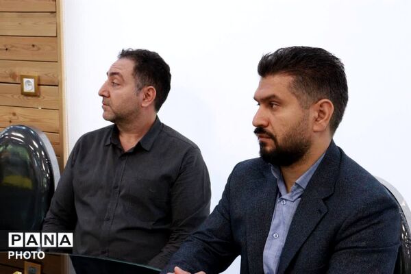هم‌افزایی مدیران سوادآموزی پایتخت در منطقه ۱۴؛ گامی نو در توانمندسازی کارکنان