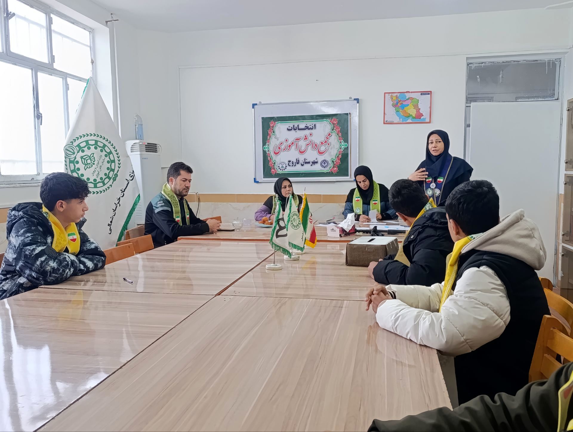 انتخابات شورای دانش‌آموزی در شهرستان فاروج 