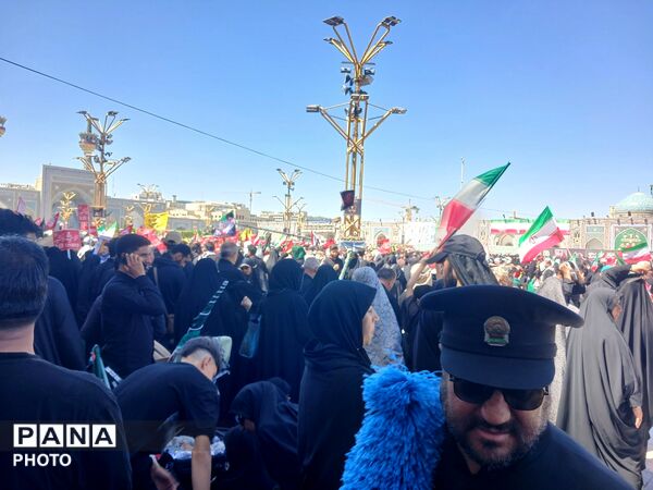 حماسه وفاداری در مشهد؛ حضور میلیونی مردم در بدرقه مقام معظم رهبری