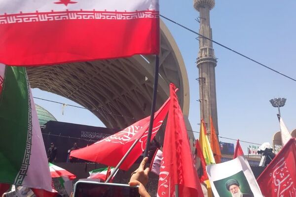 وداع با رهبر شهید در مصلای تهران