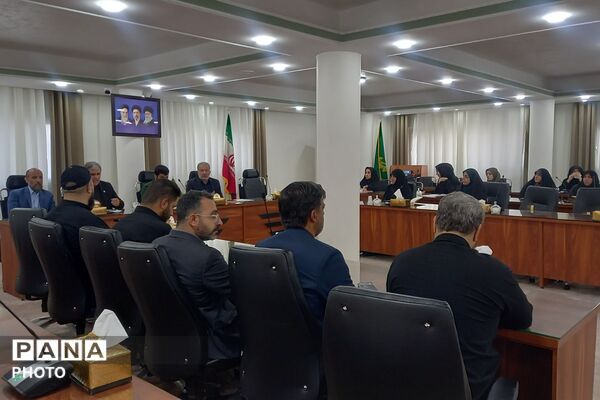 جلسه هم اندیشی با مدیران مدارس چهاردانگه