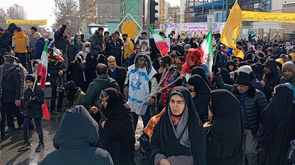 راهپیمایی ۲۲ بهمن ماه در شهر مشهد مقدس