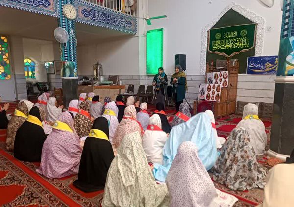 جماعت در اعتکاف دانش‌آموزی، طعم شیرین بندگی