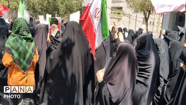 مراسم تشییع نمادین رهبر شهید انقلاب در دلیجان 
