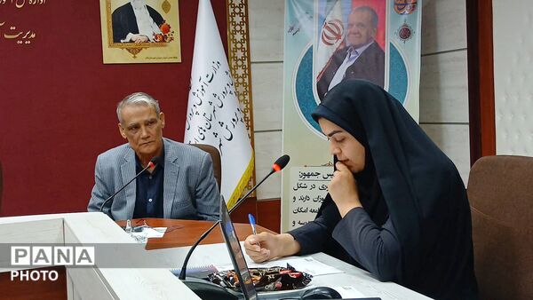 نشست هماهنگی پوشش دانش آموزان کم برخوردار در آموزش و پرورش ملارد
