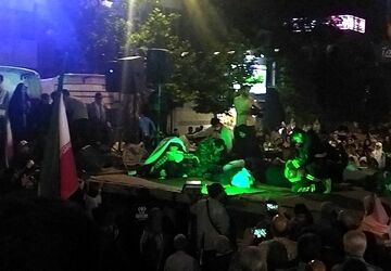 نمایشی به یاد شهدای دانش آموز و معلمان میناب در نیشابور 