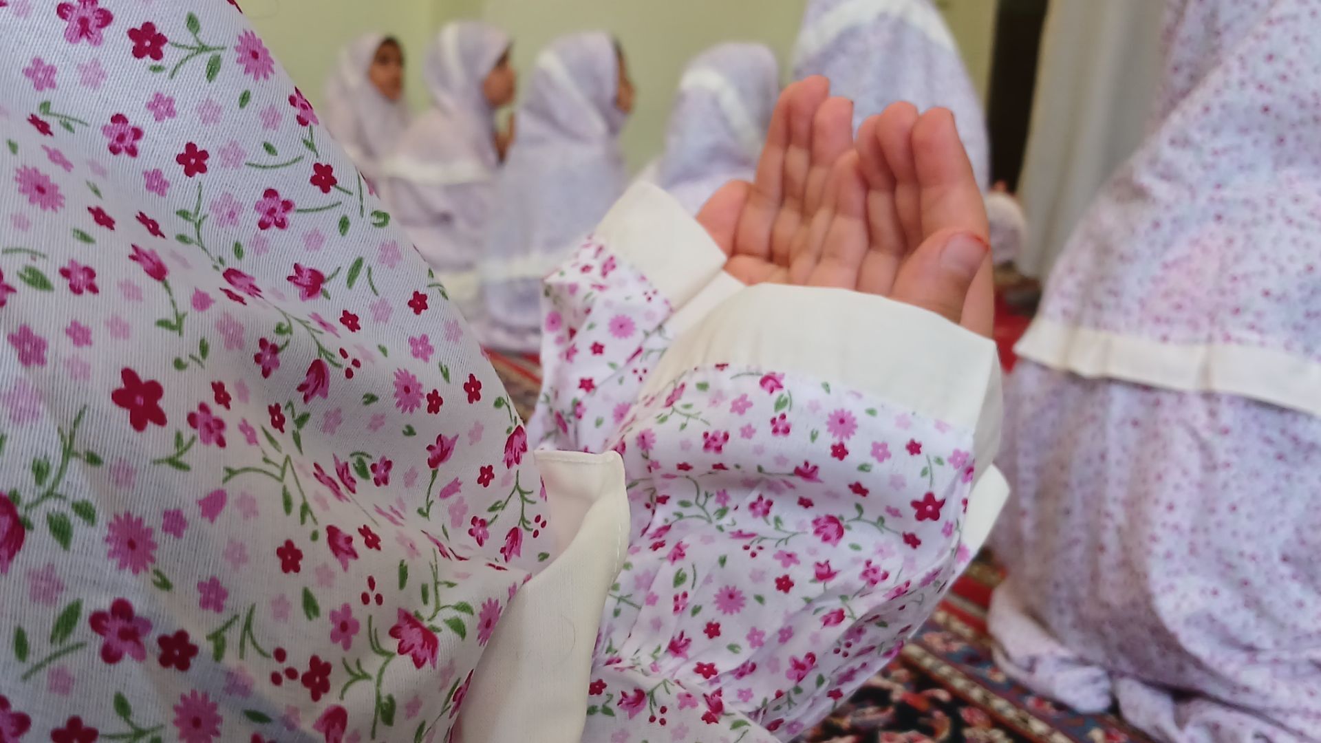 جشن تکلیف دختران فارسان؛ آغاز فصلی نو در مسیر بندگی
