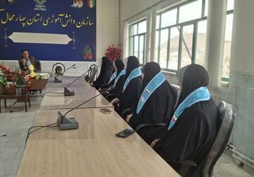 لحظاتی از بدرقه دانش‌آموزان استان چهارمحال و بختیاری به سرزمین وحی
