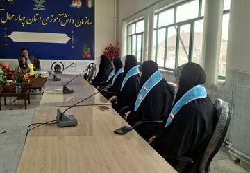 لحظاتی از بدرقه دانش‌آموزان استان چهارمحال و بختیاری به سرزمین وحی