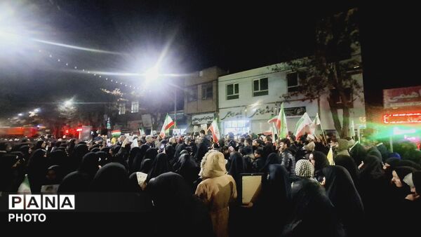 راهپیمایی مردم باخرز برای خونخواهی شهیدان و رهبر انقلاب اسلامی