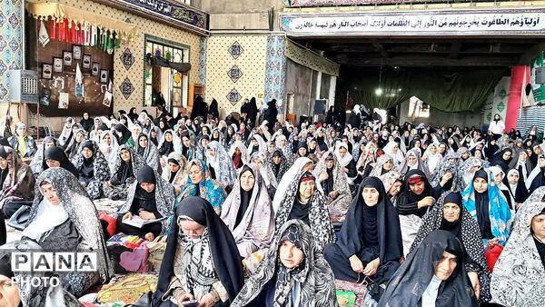 برگزاری نماز عبادی ـ سیاسی جمعه در مصلای المهدی(عج) نورآباد