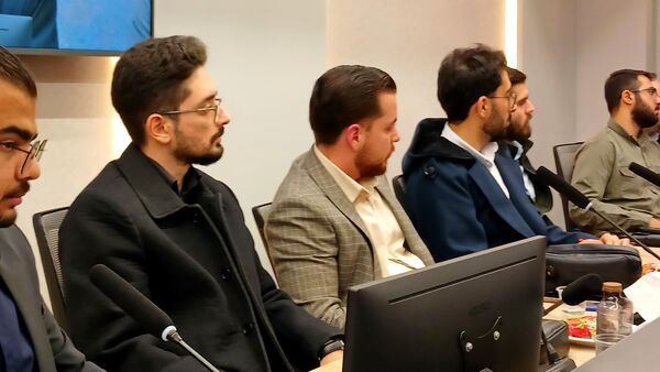 دیدار دانشجویان دانشگاه آزاد با نماینده مجلس شورای اسلامی در کرج 