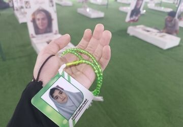 هنوز هم برایش مشق می‌نویسم