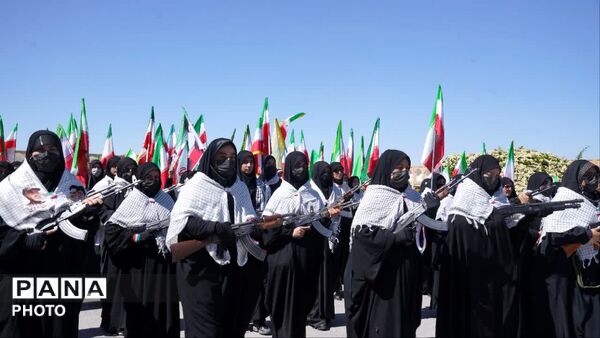 اجتماع بزرگ" دختراتو ببین" هم آوایی بانوان نصف جهان 