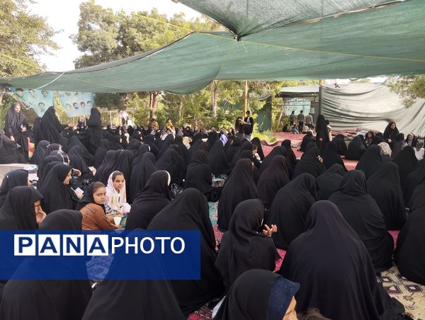 محفل نورانی دعای عرفه در گلزار شهدای شهرک طرق 