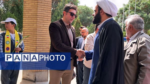 غرفه خبرگزاری پانا و سازمان دانش‌آموزی در مراسم افتتاحیه فعالیت‌های تابستانی