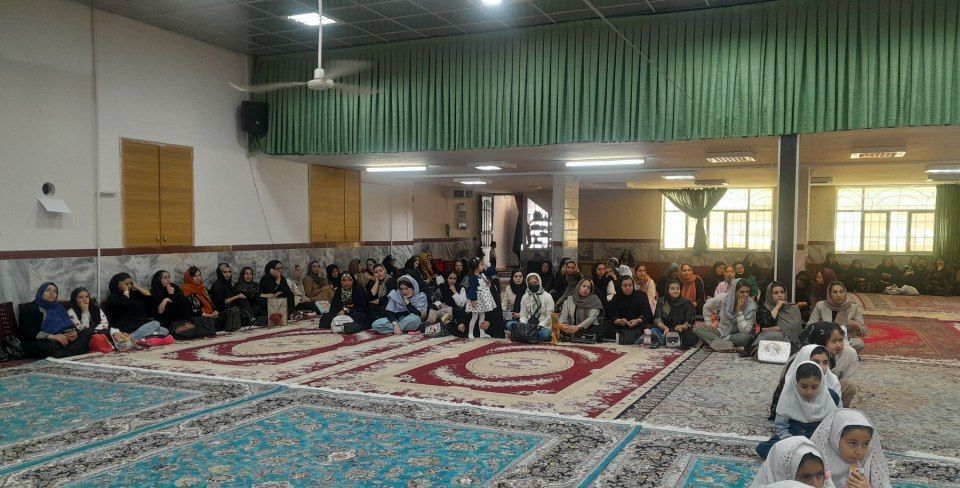 جشن تکلیف دانش آموزان دبستان هیأت امنایی ضحی یک
