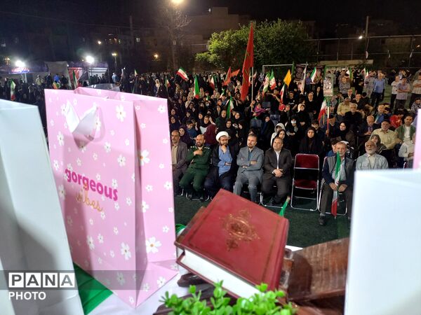 قاب‌های ماندگار از قرارگاه فرهنگی منطقه ۱۰ در هفته معلم 