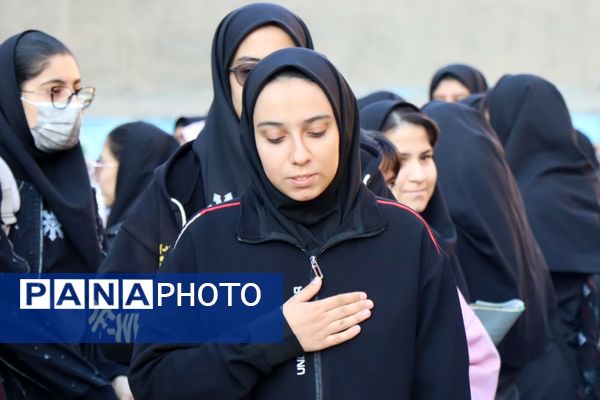 صبحگاه مدرسه شیخ مفید پاکدشت