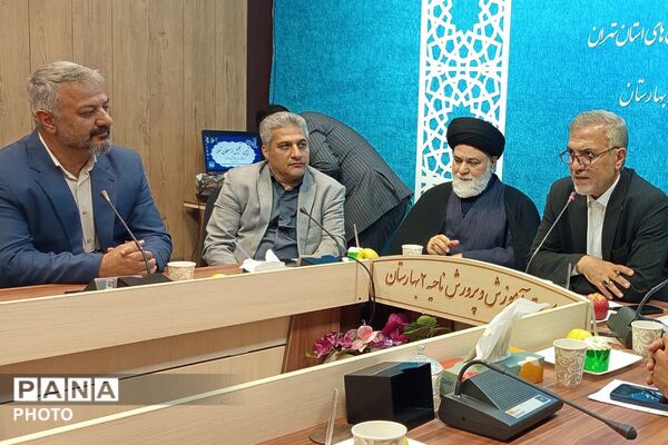  تقدیر از منتخبین منطقه‌ای و استانی