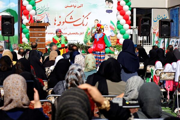 جشن شکوفه‌ها در آذربایجان غربی 