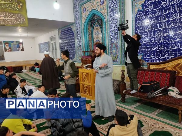 برگزاری اعتکاف دانش‌آموزی در مساجد شهرستان فیروزکوه