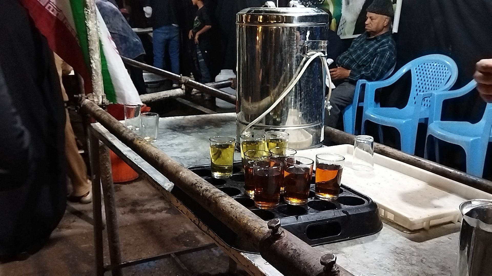 موکب روستای آهوان در هشتاد و دومین شب از اجتماعات مردمی 