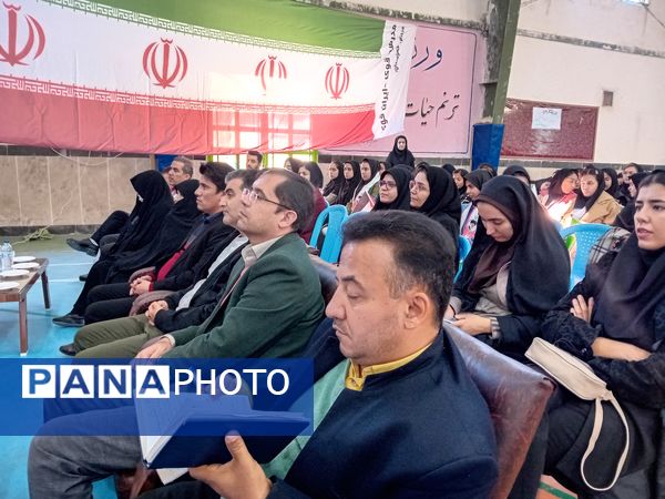 گردهمایی دختران نسل سلیمانی در دبیرستان فاطمه الزهرا(س) 