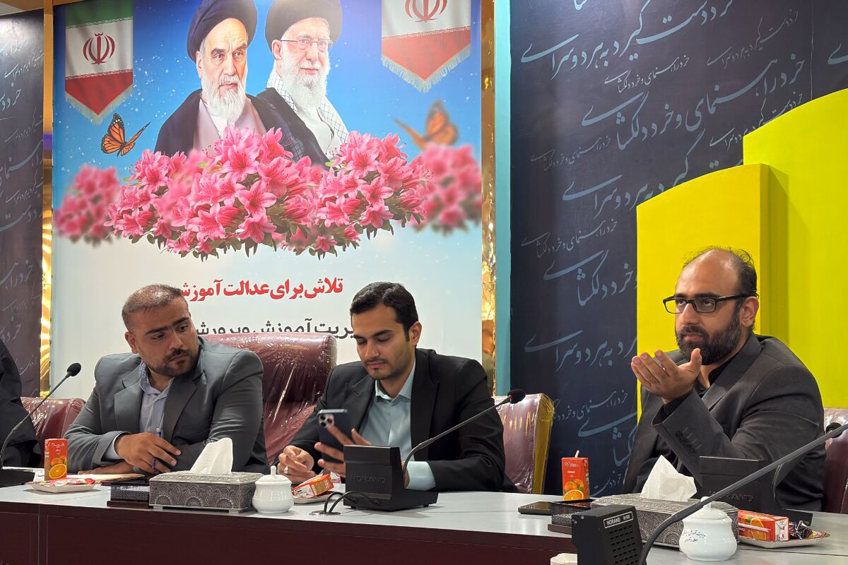 باید برخاست؛ هماهنگی دانش‌آموز خبرنگاران پانای منطقه ۴ برای پوشش رویداد آخرین وداع