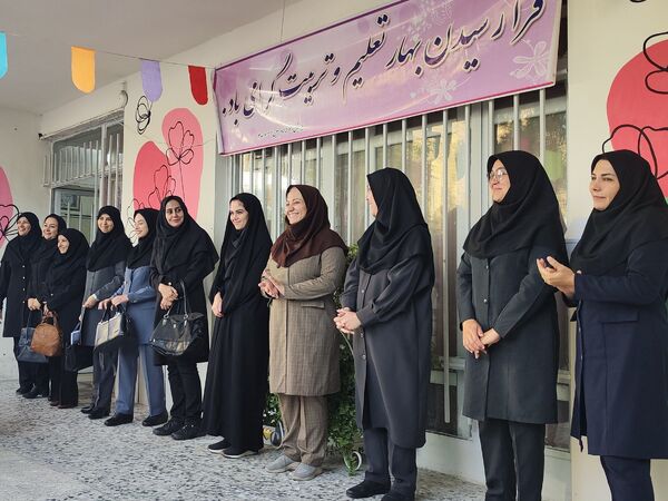 نواختن زنگ مهر سال تحصیلی۱۴۰۴-۱۴۰۳ در ناحیه ۲ مشهد