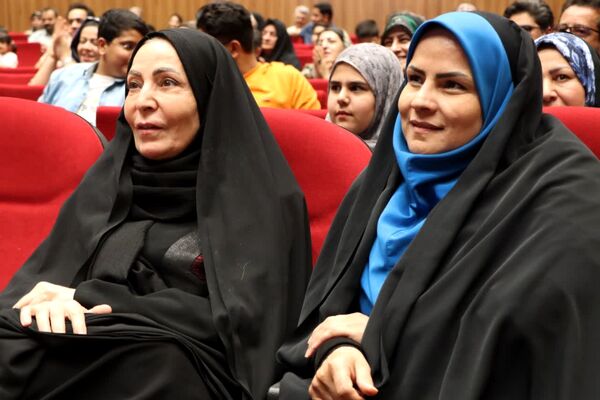 مراسم تجلیل از فرزندان فعالان رسانه یزد