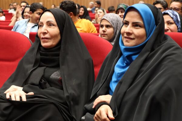 مراسم تجلیل از فرزندان فعالان رسانه یزد