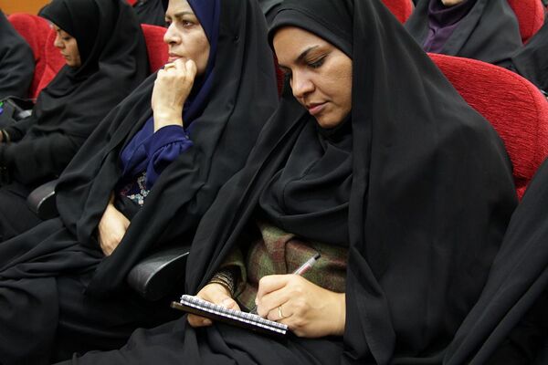 برگزاری جلسه قطبی مدیران مدارس شهرستان‌های استان تهران در بهارستان‌2