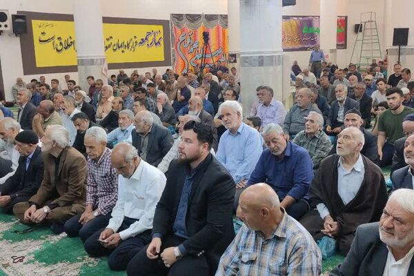 نماز جمعه عبادی سیاسی این هفته شهرستان‌قرچک