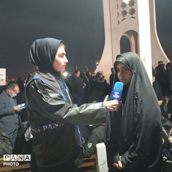 خدمت رسانی اعضای سازمان دانش‌آموزی استان سمنان به مردم در قالب پویش راویان و پیشتازان فتح