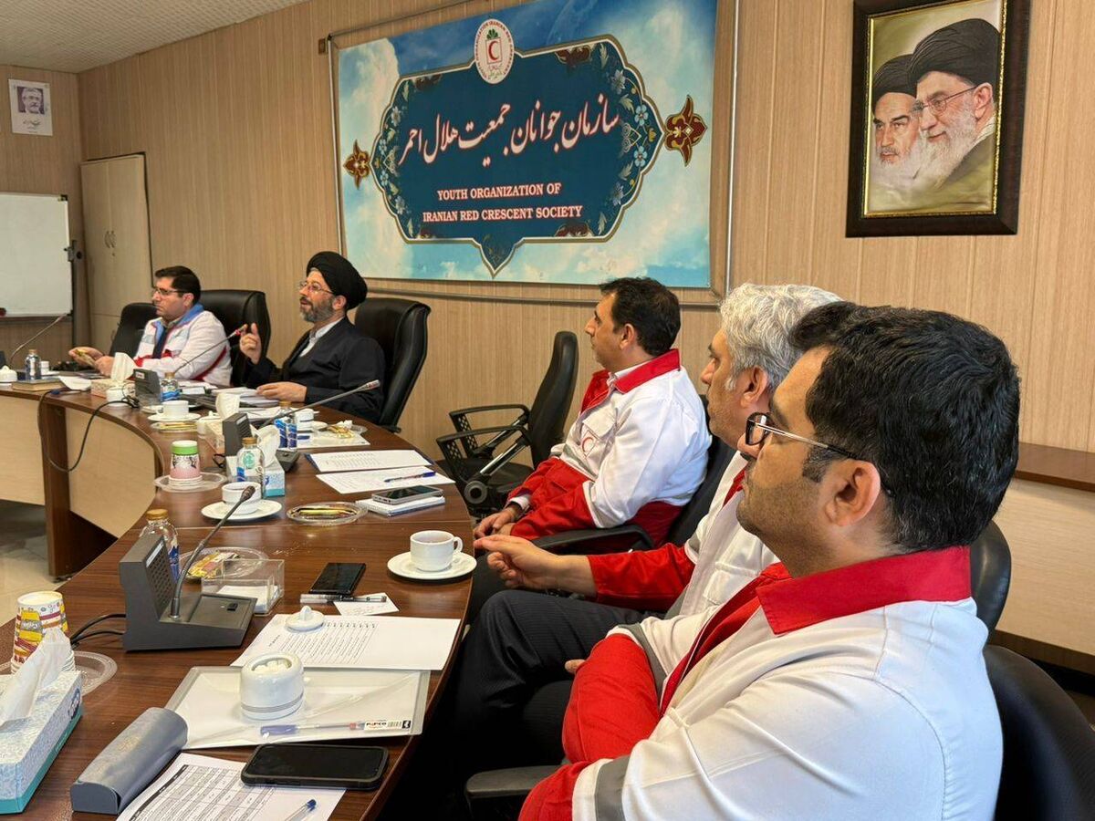 برگزاری جلسه هماهنگی برنامه‌های دهه فجر در سازمان جوانان جمعیت هلال‌احمر