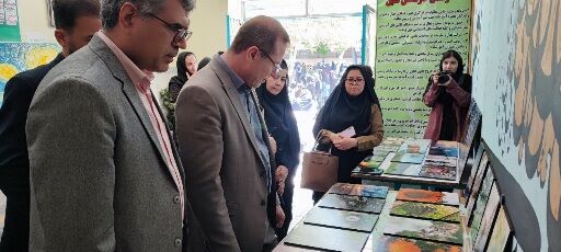 نمایشگاه هنرهای دستی و نمایشگاه کسب و کار دانش‌آموزی در هنرستان ثمین شهرستان سملقان