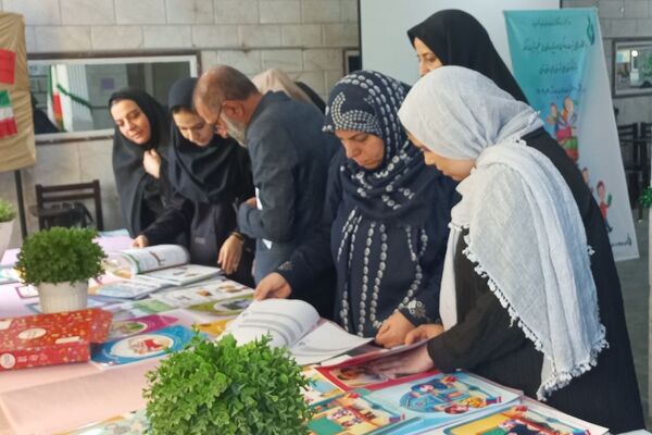برگزاری نمایشگاه انجمن اسلامی در شهرستان سملقان