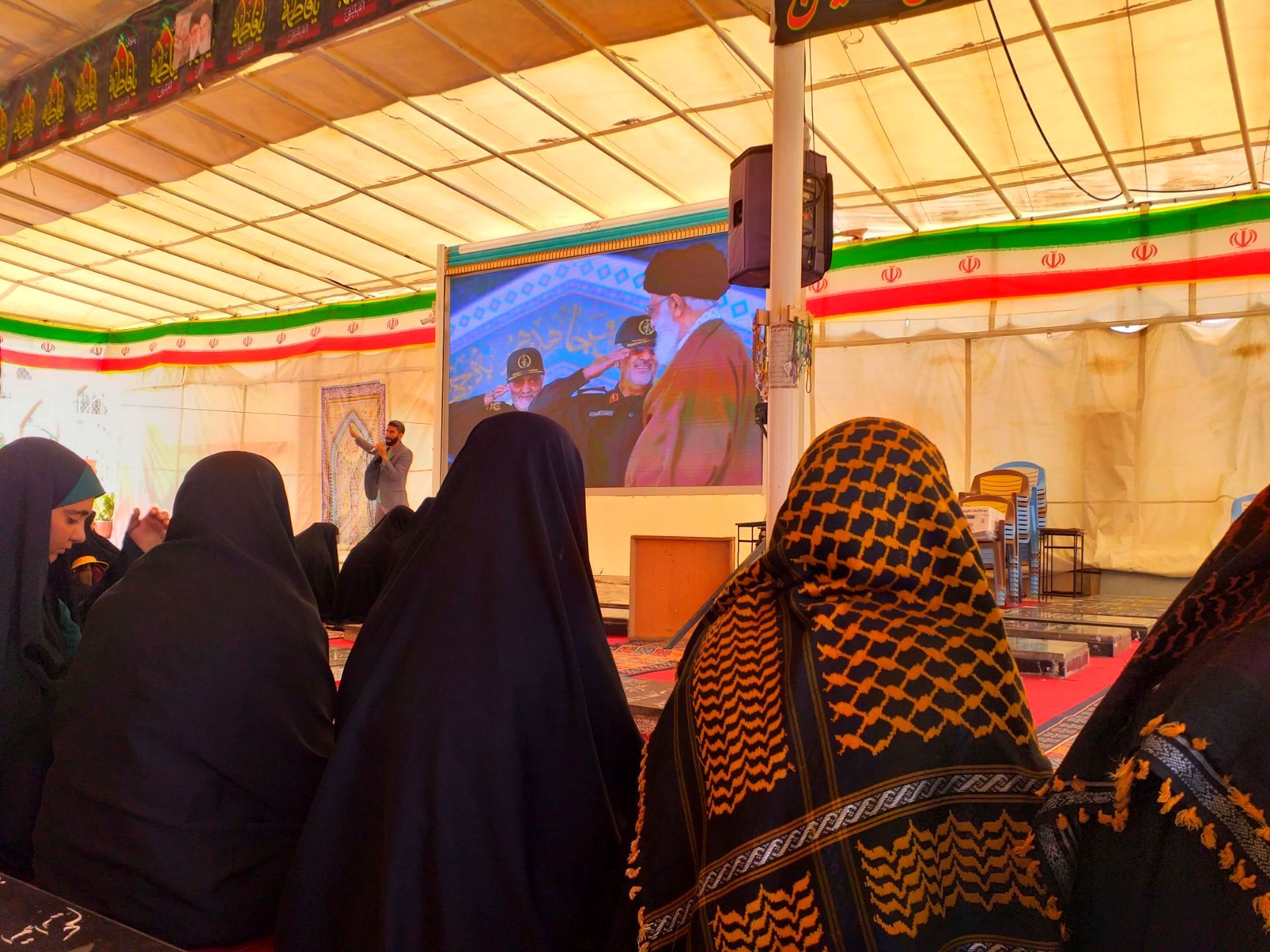 دختران اثرگذار شهرستان‌های تهران مزار سردار دلها و شهیده آیدا قاسمی را زیارت کردند