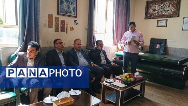 همزمان با سراسر کشور زنگ جوانه‌ها در یاسوج به صدا در آمد