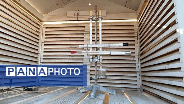 بازدید دانش‌آموزان مدرسه الزهرا یاسوج  از ایستگاه هواشناسی