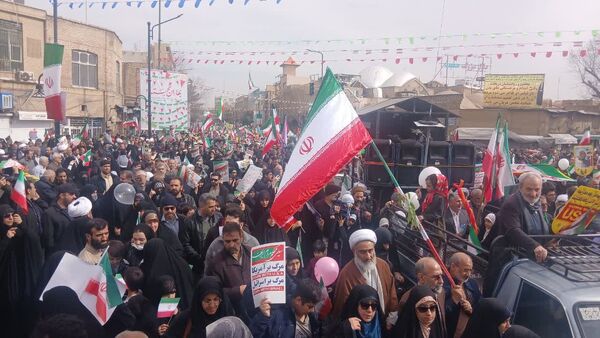 جلوه هایی از راهپیمایی جشن پیروزی انقلاب در شهر قم
