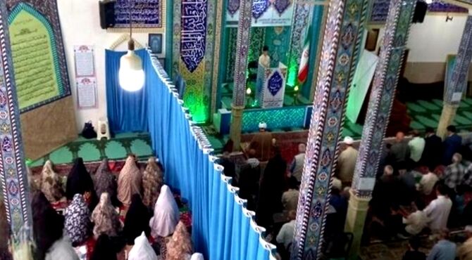 اقامه نماز وحدت آفرین جمعه در شهرستان فیروزکوه