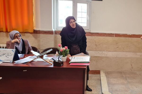 برگزاری فرایند مصاحبه انتخاب معلمان نمونه در مقطع ابتدایی، متوسطه اول و دوم در ری یک