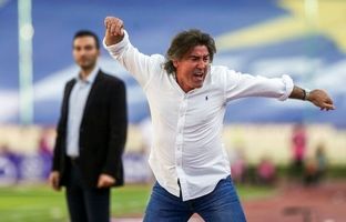 ابقای ساپینتو در استقلال؛ هیات مدیره فعلا تصمیم به تغییر روی نیمکت نگرفت