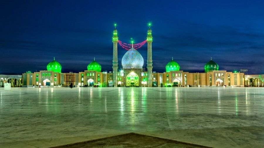 ویژه برنامه‌های تحویل سال نو در مسجد مقدس جمکران