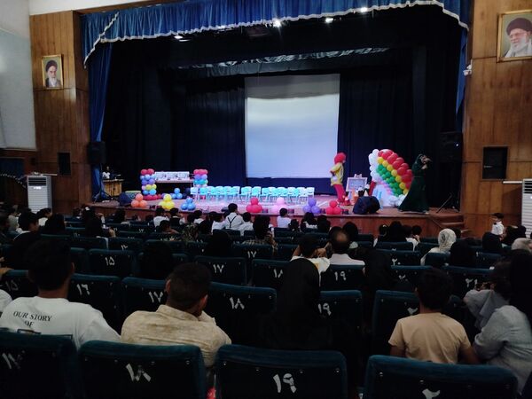 جشن باشکوه فارغ‌ التحصیلی نوگلان رنگین کمان کاشمر