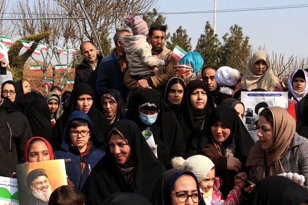 حضور پرشور مردم بهارستانی در راهپیمایی ۲۲ بهمن